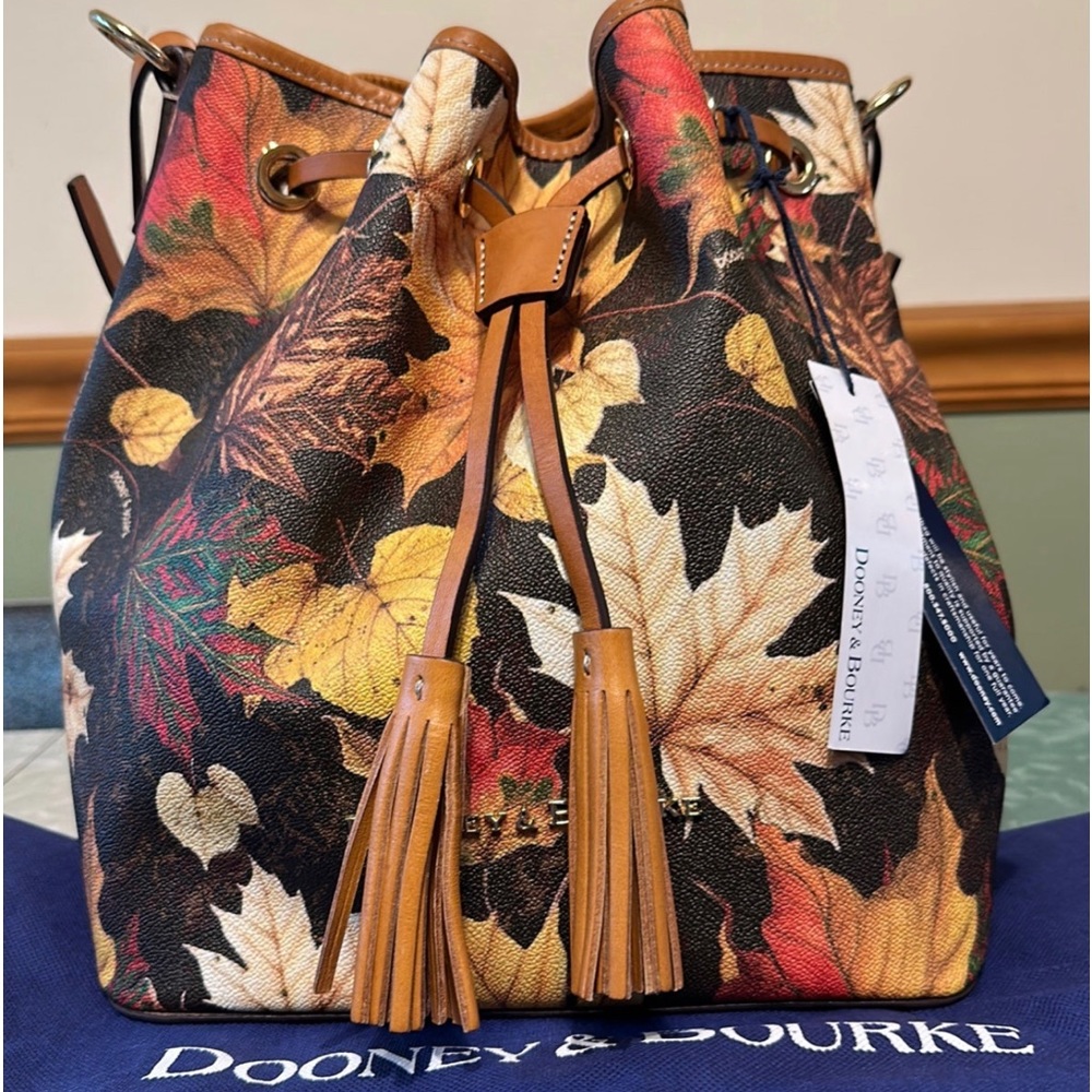 Rare Dooney & Bourke Maple Leaf Bucket Bag NWTs